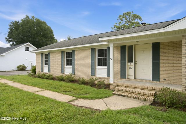 120 Windemere Road, Wilmington, NC 28405