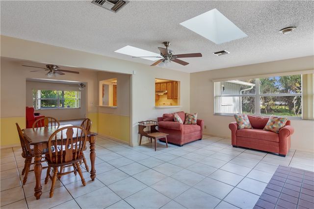 3105 Atlantic Boulevard, Vero Beach, FL 32960