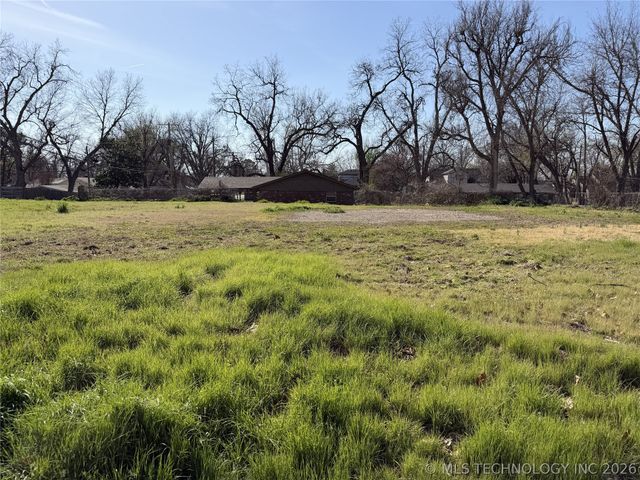 4148 S Madison Place, Tulsa, OK 74105