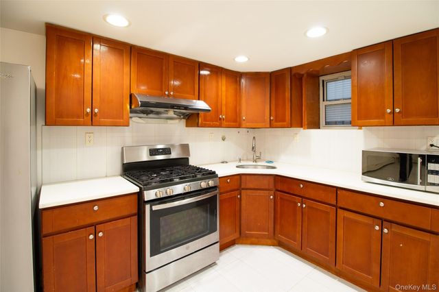 5301 62nd Street, Maspeth, NY 11378