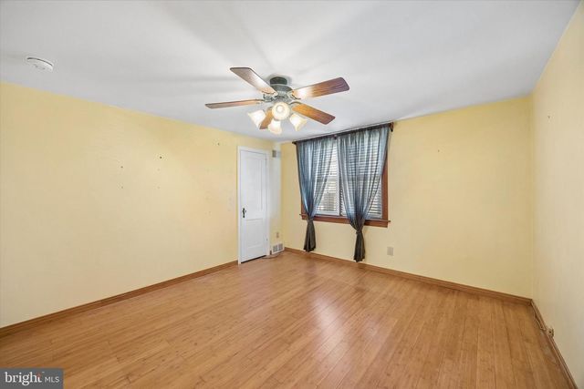 816 CRESCENT DR, Glenolden, PA 19036
