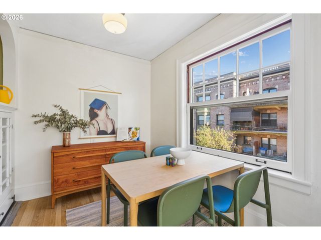 507 Nw 22ND Ave 301, Portland, OR 97210