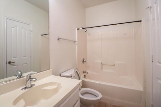 12532 Clarksburg Trail, Fort Worth, TX 76244