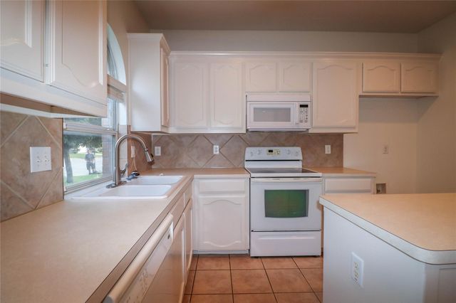 12532 Clarksburg Trail, Fort Worth, TX 76244