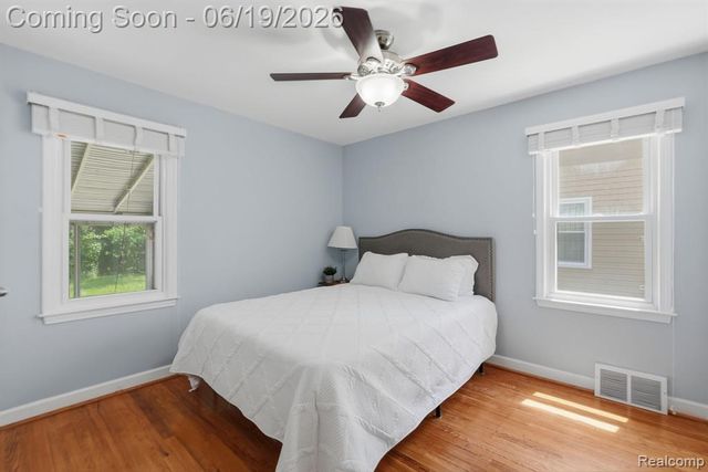 808 N Edison Avenue, Royal Oak, MI 48067