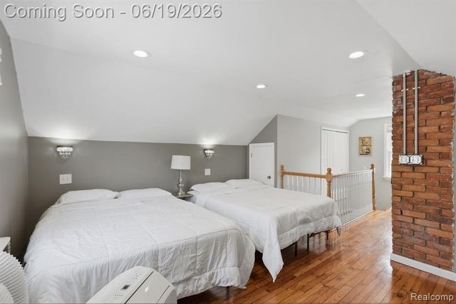 808 N Edison Avenue, Royal Oak, MI 48067