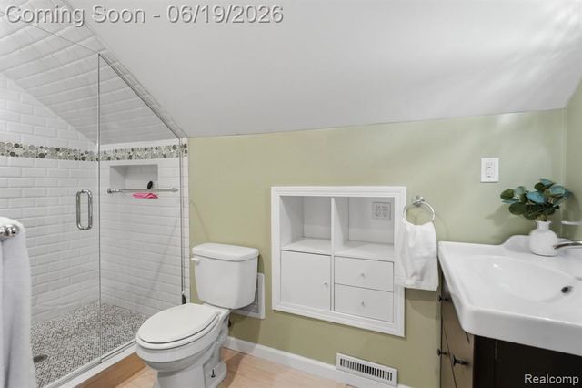 808 N Edison Avenue, Royal Oak, MI 48067