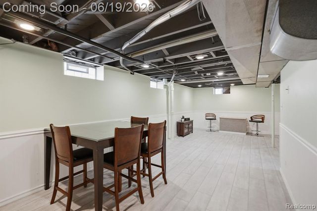 808 N Edison Avenue, Royal Oak, MI 48067