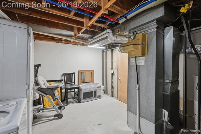 808 N Edison Avenue, Royal Oak, MI 48067