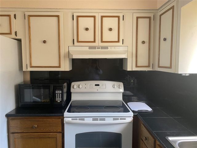 10871 SW 90TH COURT, Ocala, FL 34481