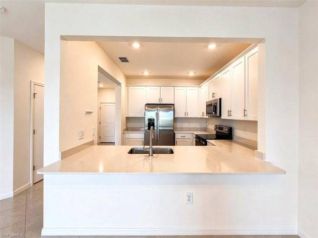 2963 Citrus ST, Naples, FL 34120