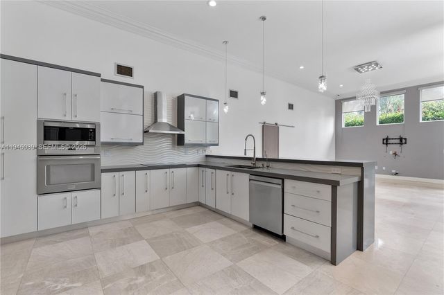 15501 SW 77th Ave, Palmetto Bay, FL 33157