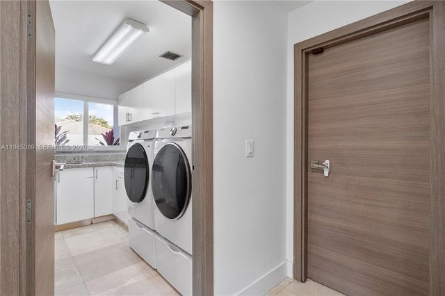 15501 SW 77th Ave, Palmetto Bay, FL 33157