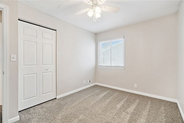 208 Lenora Drive NW, Cedar Rapids, IA 52405