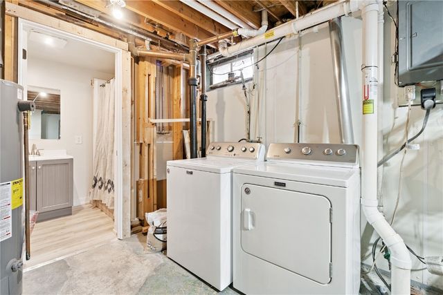 208 Lenora Drive NW, Cedar Rapids, IA 52405