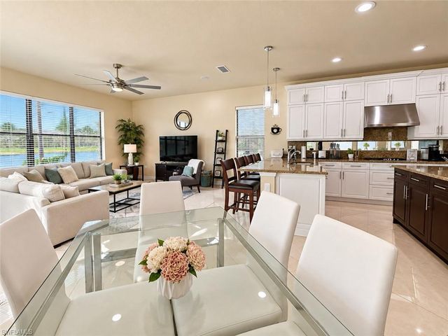 13833 Callisto AVE, Naples, FL 34109