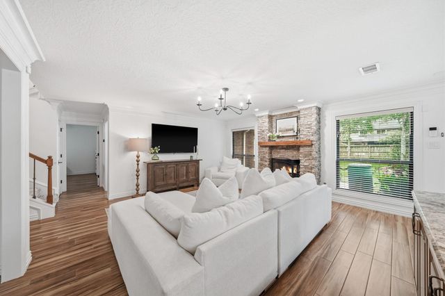 1206 Verdun Lane, Friendswood, TX 77546