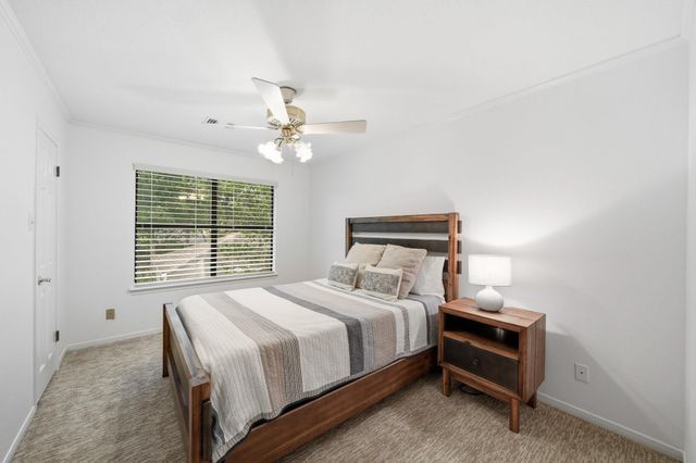 1206 Verdun Lane, Friendswood, TX 77546