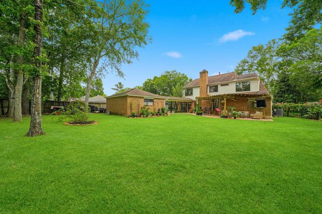 1206 Verdun Lane, Friendswood, TX 77546