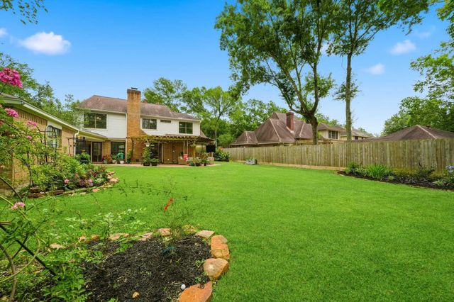 1206 Verdun Lane, Friendswood, TX 77546