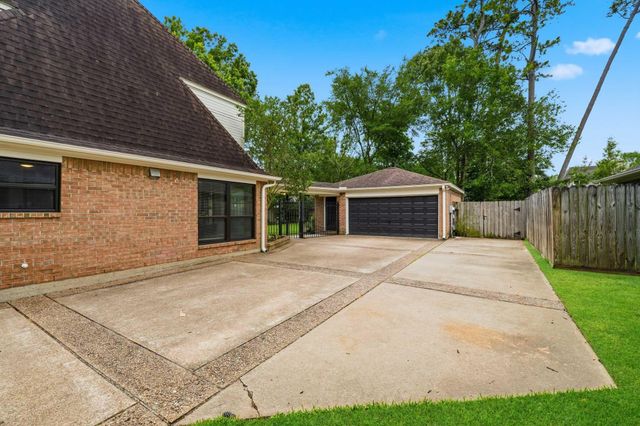 1206 Verdun Lane, Friendswood, TX 77546