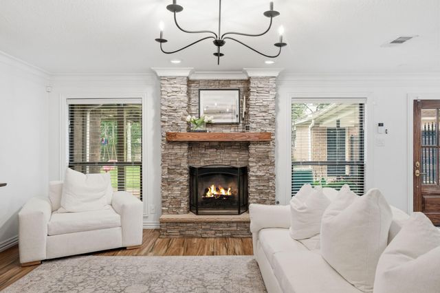 1206 Verdun Lane, Friendswood, TX 77546