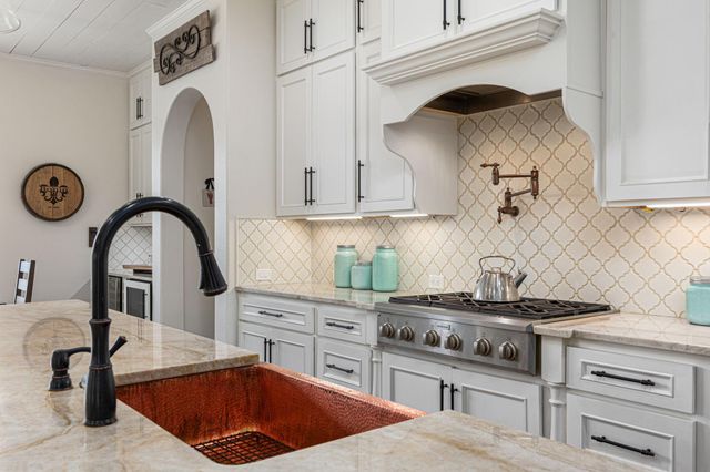 32226 Waterford Crest Lane, Fulshear, TX 77441