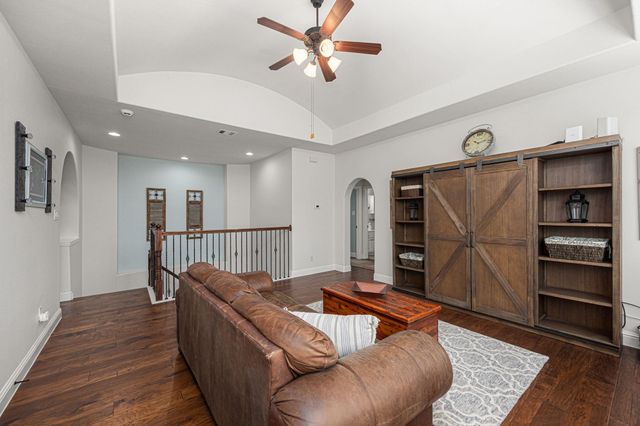 32226 Waterford Crest Lane, Fulshear, TX 77441