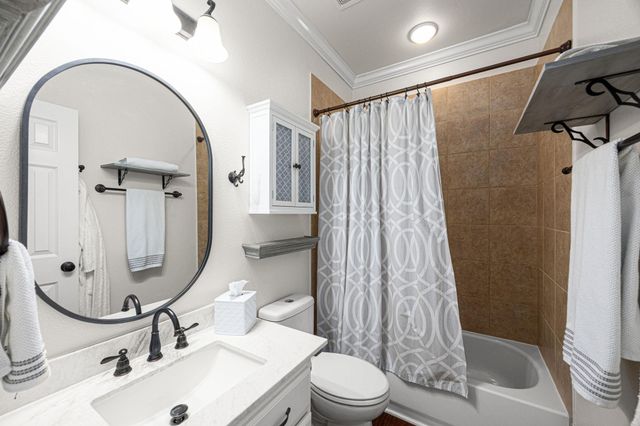 32226 Waterford Crest Lane, Fulshear, TX 77441