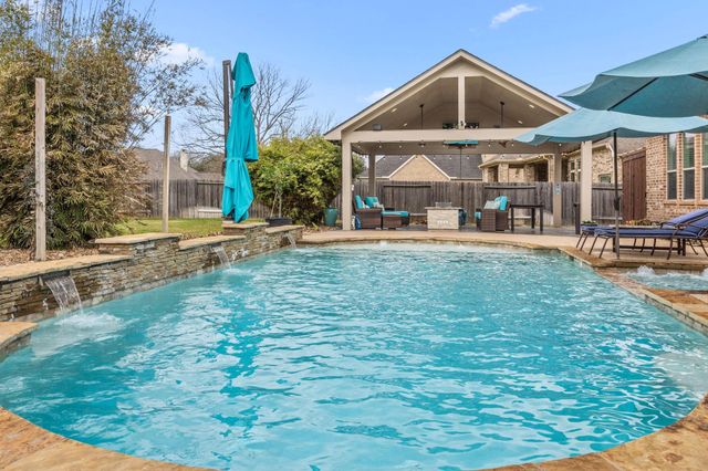 32226 Waterford Crest Lane, Fulshear, TX 77441