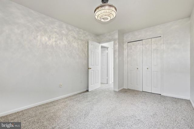 21881 SHALLOW ROCK SQ, Sterling, VA 20164