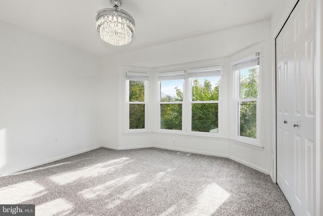 21881 SHALLOW ROCK SQ, Sterling, VA 20164