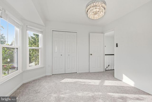 21881 SHALLOW ROCK SQ, Sterling, VA 20164