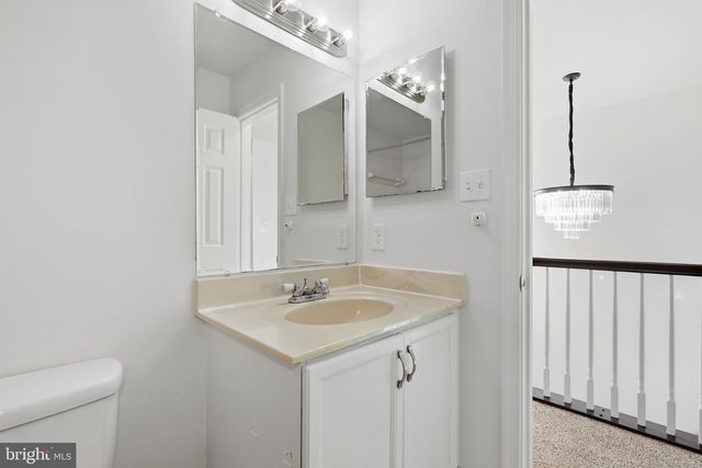 21881 SHALLOW ROCK SQ, Sterling, VA 20164