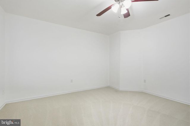 21881 SHALLOW ROCK SQ, Sterling, VA 20164