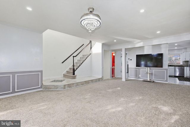 21881 SHALLOW ROCK SQ, Sterling, VA 20164