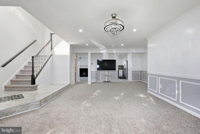 21881 SHALLOW ROCK SQ, Sterling, VA 20164