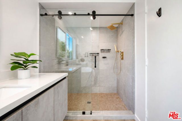 11614 Colfax Meadow Lane, Studio City (los Angeles), CA 91604