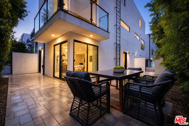 11614 Colfax Meadow Lane, Studio City (los Angeles), CA 91604