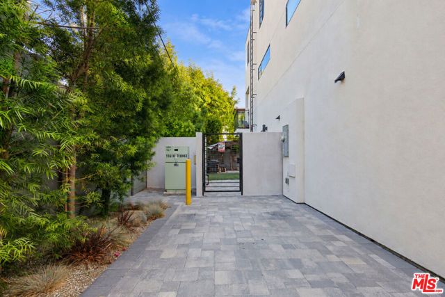 11614 Colfax Meadow Lane, Studio City (los Angeles), CA 91604