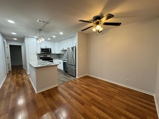 500 74th Street 102, Downers Grove, IL 60516