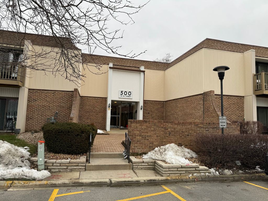 500 74th Street 102, Downers Grove, IL 60516