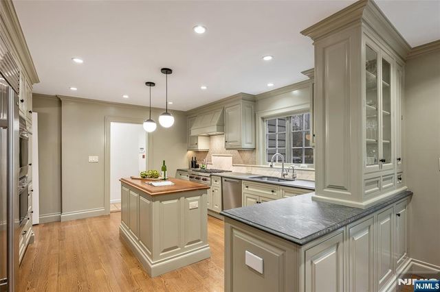 163 Phelps Road, Ridgewood, NJ 07450