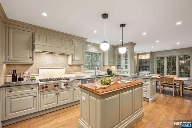 163 Phelps Road, Ridgewood, NJ 07450