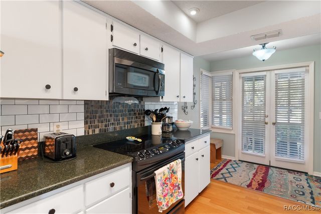 531 W Cherry Laurel Court, Beverly Hills, FL 34465