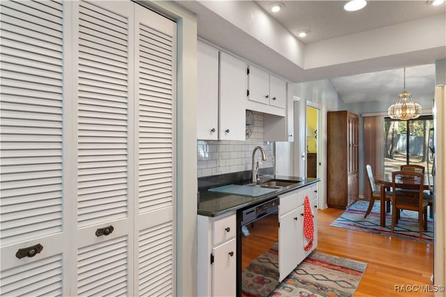 531 W Cherry Laurel Court, Beverly Hills, FL 34465