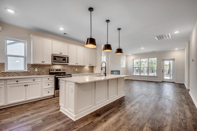 75 Birdie Way, Goose Creek, SC 29445