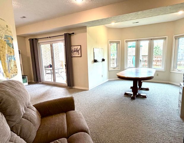 4821 E Cherokee Street, Springfield, MO 65809