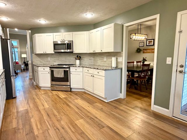 4821 E Cherokee Street, Springfield, MO 65809