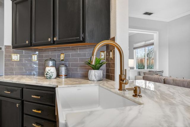 4551 Scenic Dr, Rocklin, CA 95765